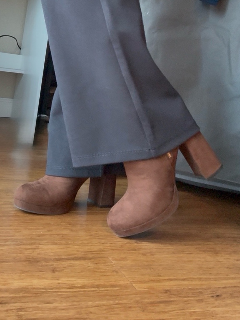 Brown Suede Ankle Boots 4inch heel - Picture 2 of 9